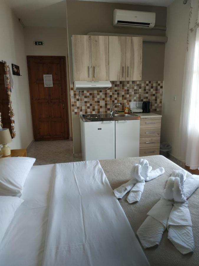 House Margarita Apartment Theologos  Bagian luar foto